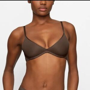 NWT Skims Weightless Scoop Bra in Espresso 32D